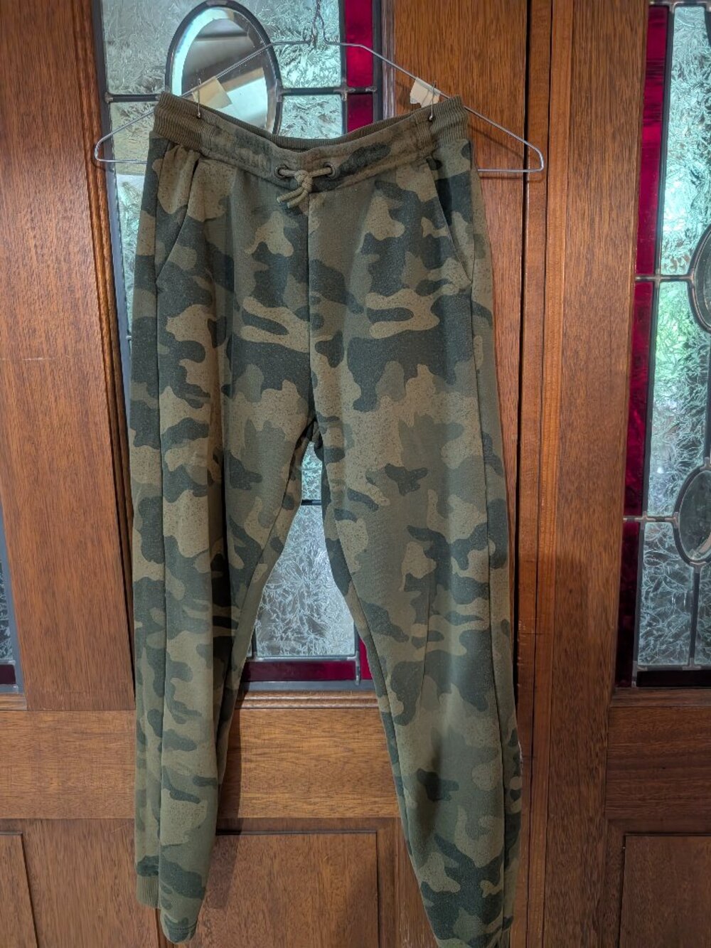 Boys camo joggers, size 8/10